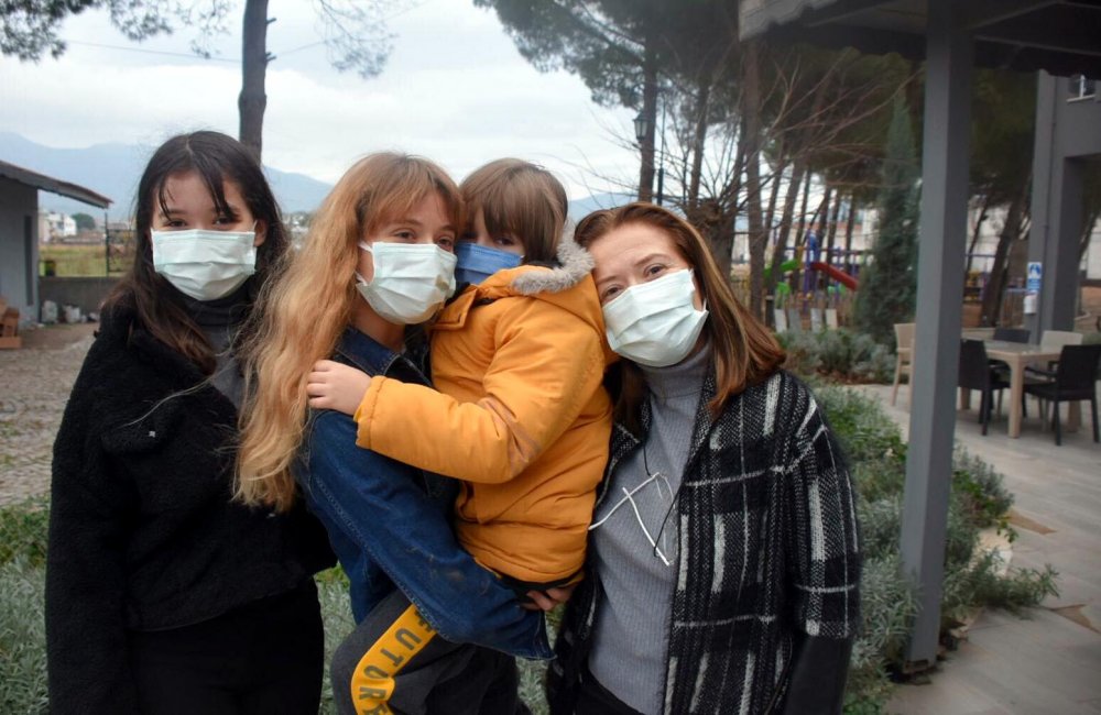 Zeynep'in 'Stanford' sevinci sosyal medyada ilgi gördü