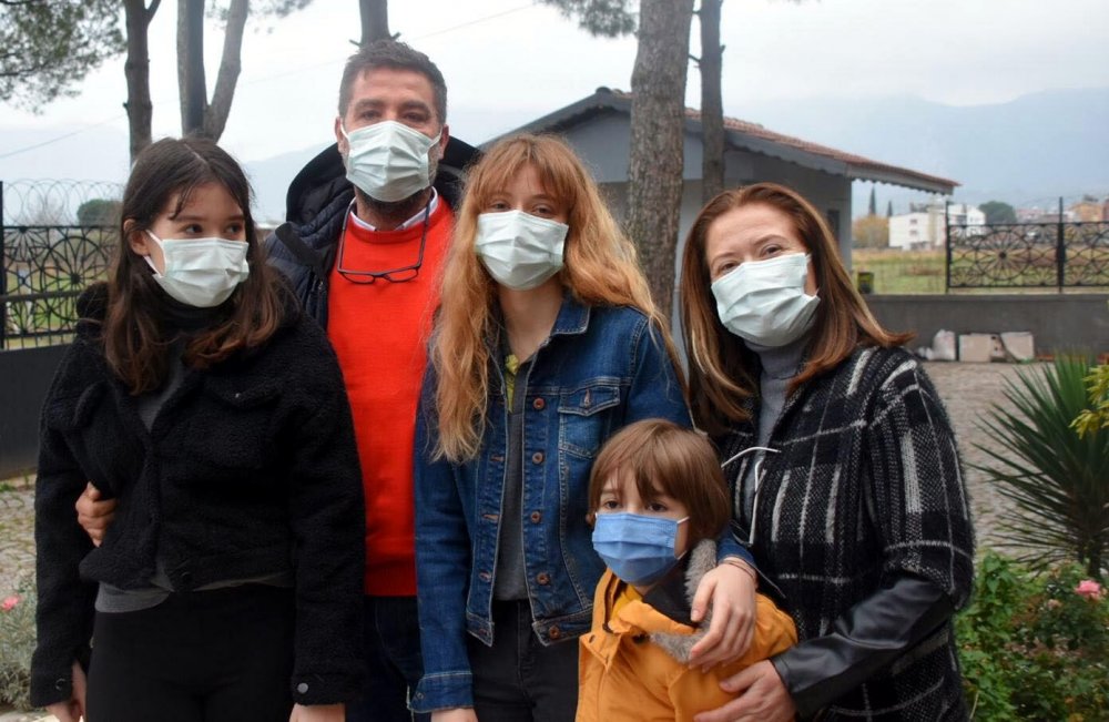 Zeynep'in 'Stanford' sevinci sosyal medyada ilgi gördü