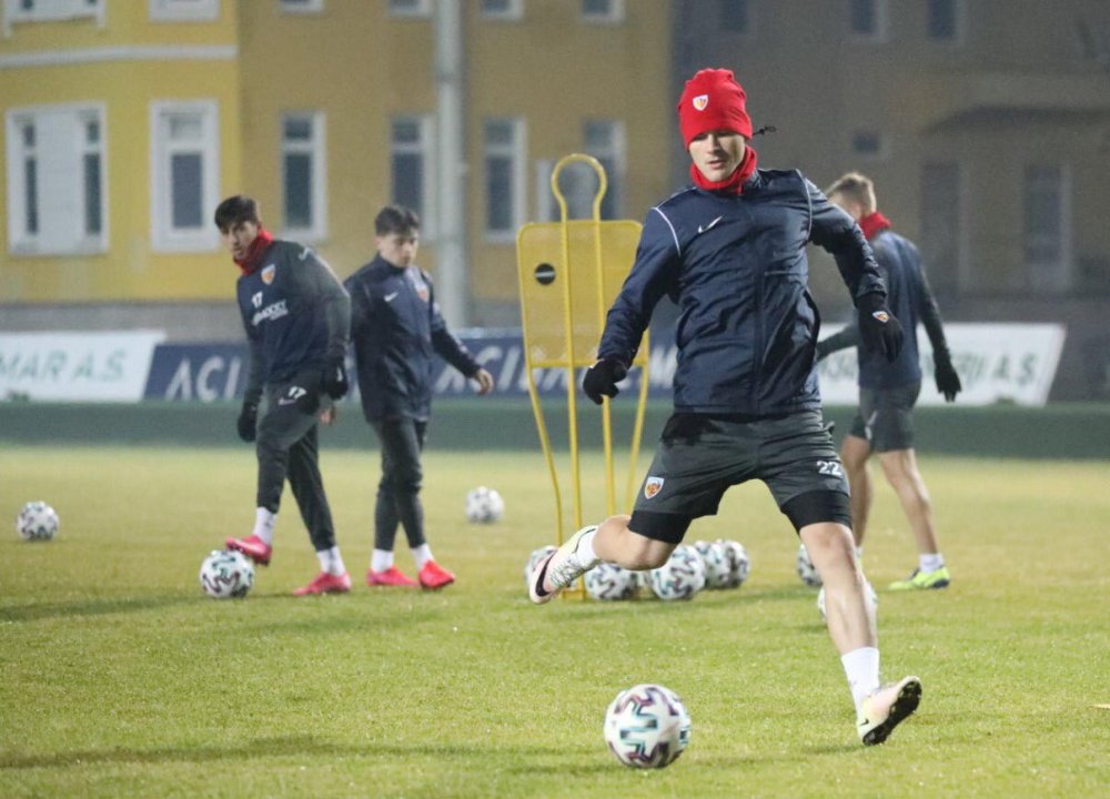 Hes Kablo Kayserispor'da Fraport TAV Antalyaspor mesaisi