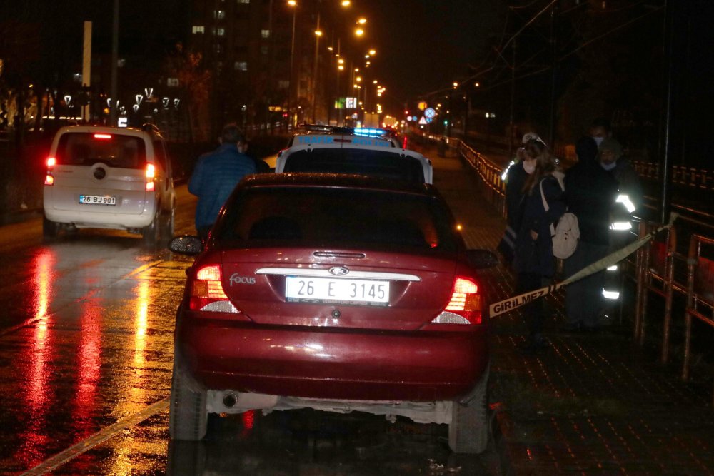 Otomobilin çarptığı Irak uyruklu kadın, hayatını kaybetti