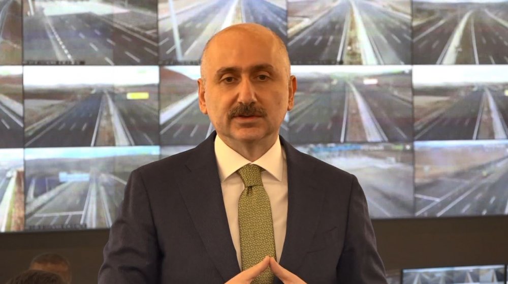 Bakan Karaismailoğlu: Otoyollarımızı incelemeye gelen yabancı ülkeler var