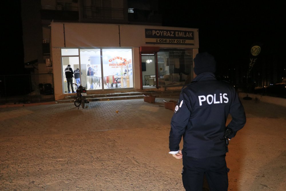 Berber dükkanında silahlı kavga: 1 yaralı