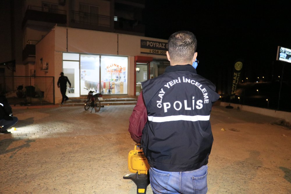 Berber dükkanında silahlı kavga: 1 yaralı