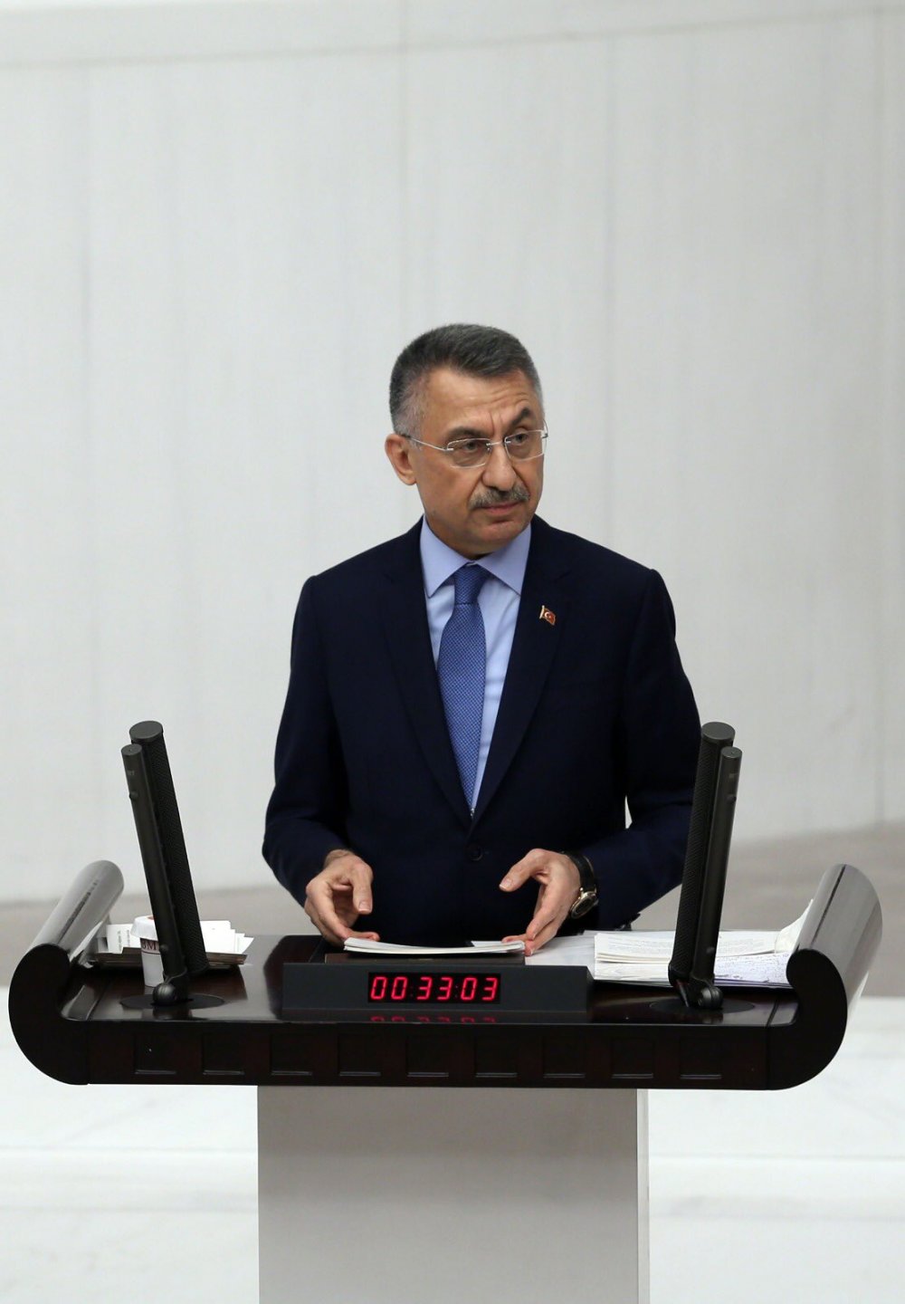 Cumhurbaşkanı Yardımcısı Oktay: Yaptırımlar değil, Türkiye'nin dostluğu kazandırır