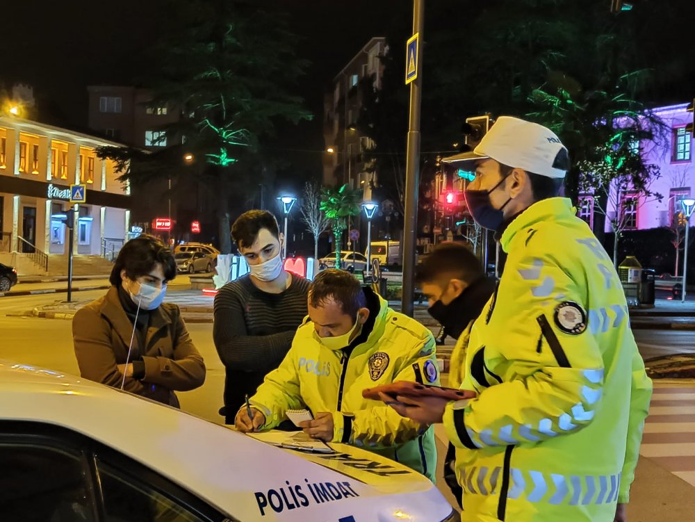 'İşten dönüyoruz' dediler, cezadan kurtulamadılar