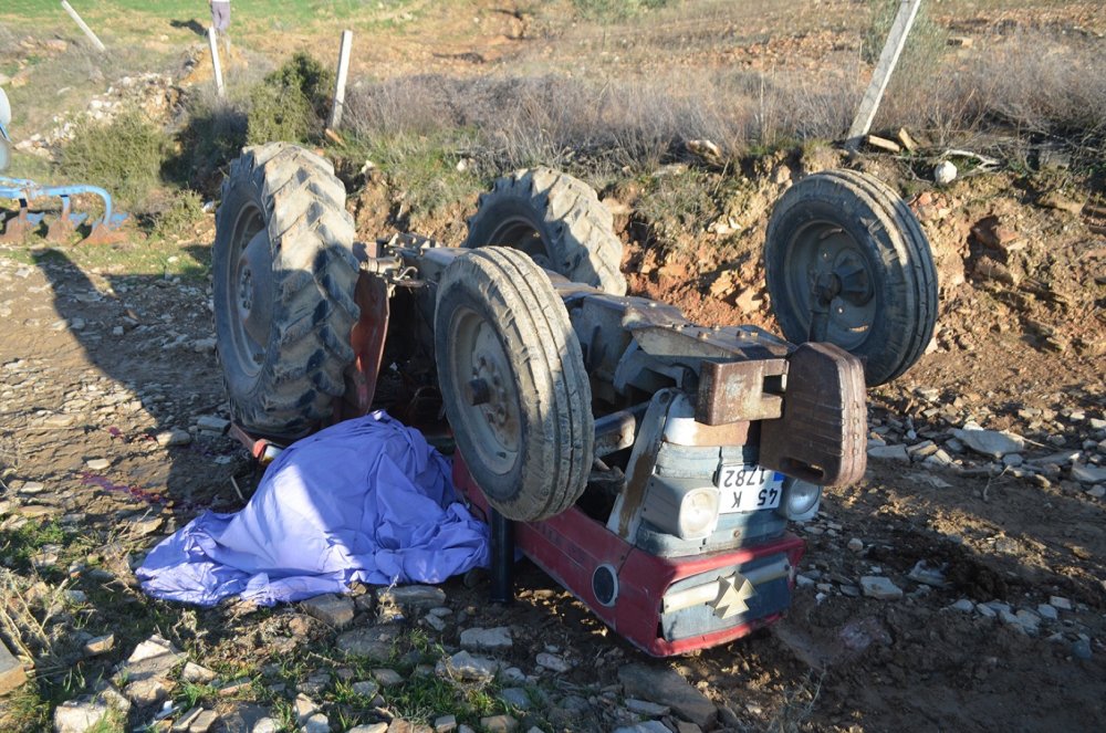 Koronavirüsü atlattı, traktör altında kalarak hayatını kaybetti 