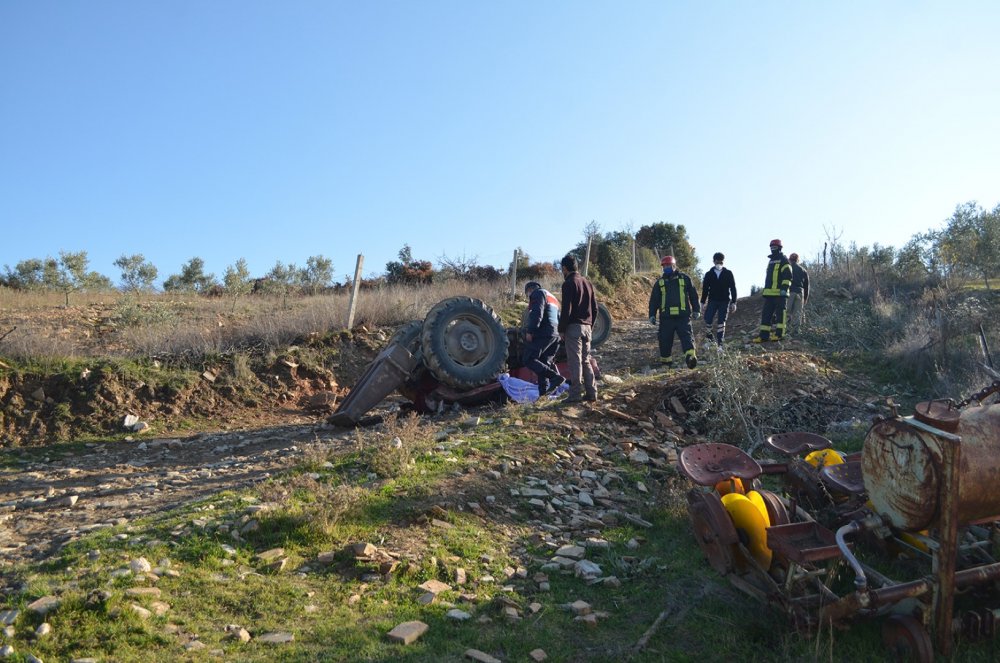 Koronavirüsü atlattı, traktör altında kalarak hayatını kaybetti 