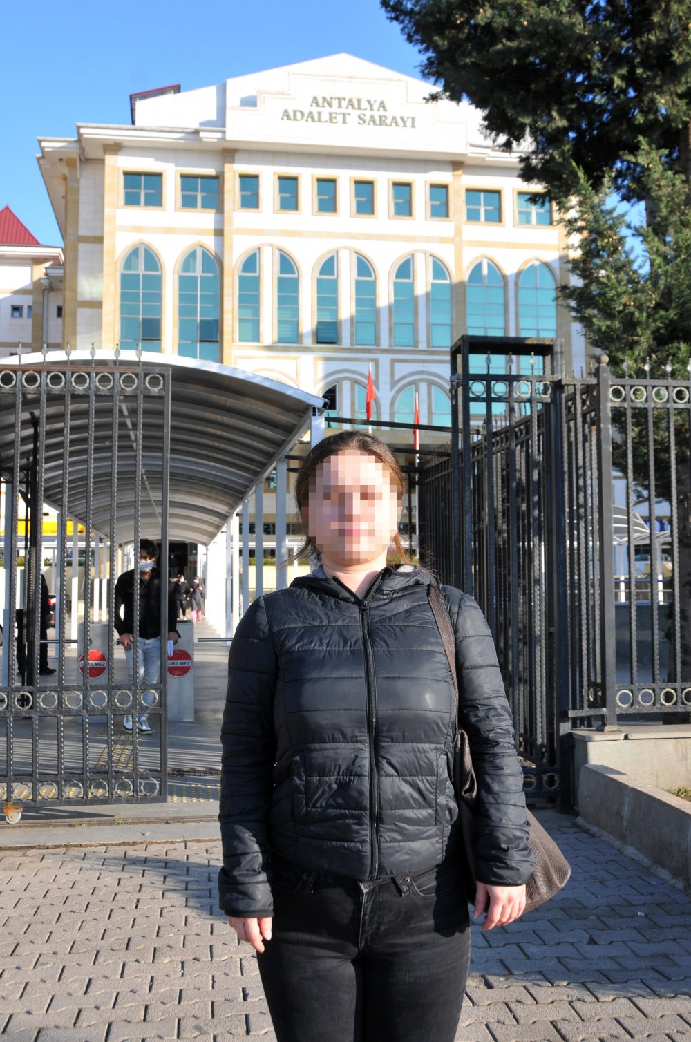 Sevgilisinin aracını ateşe veren sanığa, başka suçlardan 3 yıl 6 ay hapis