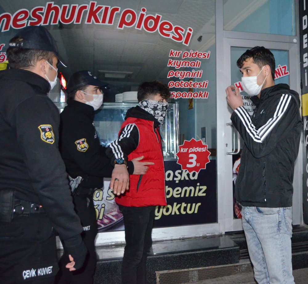 Çalıştıklarını belgeleyemeyen 2 kişiye, 3 bin 150'şer lira para cezası