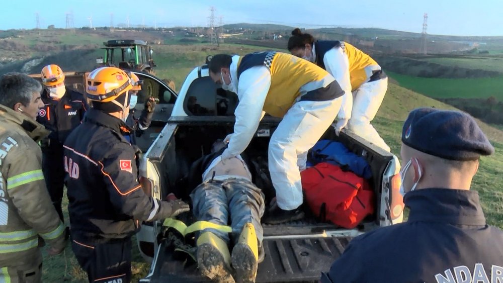 Çatalca'da bir kişi 30 metrelik kuyuya düştü
