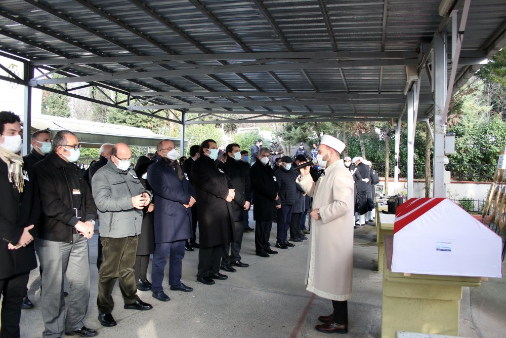 Eski Gümrük ve Tekel Bakanı Mataracı son yolculuğuna uğurlandı