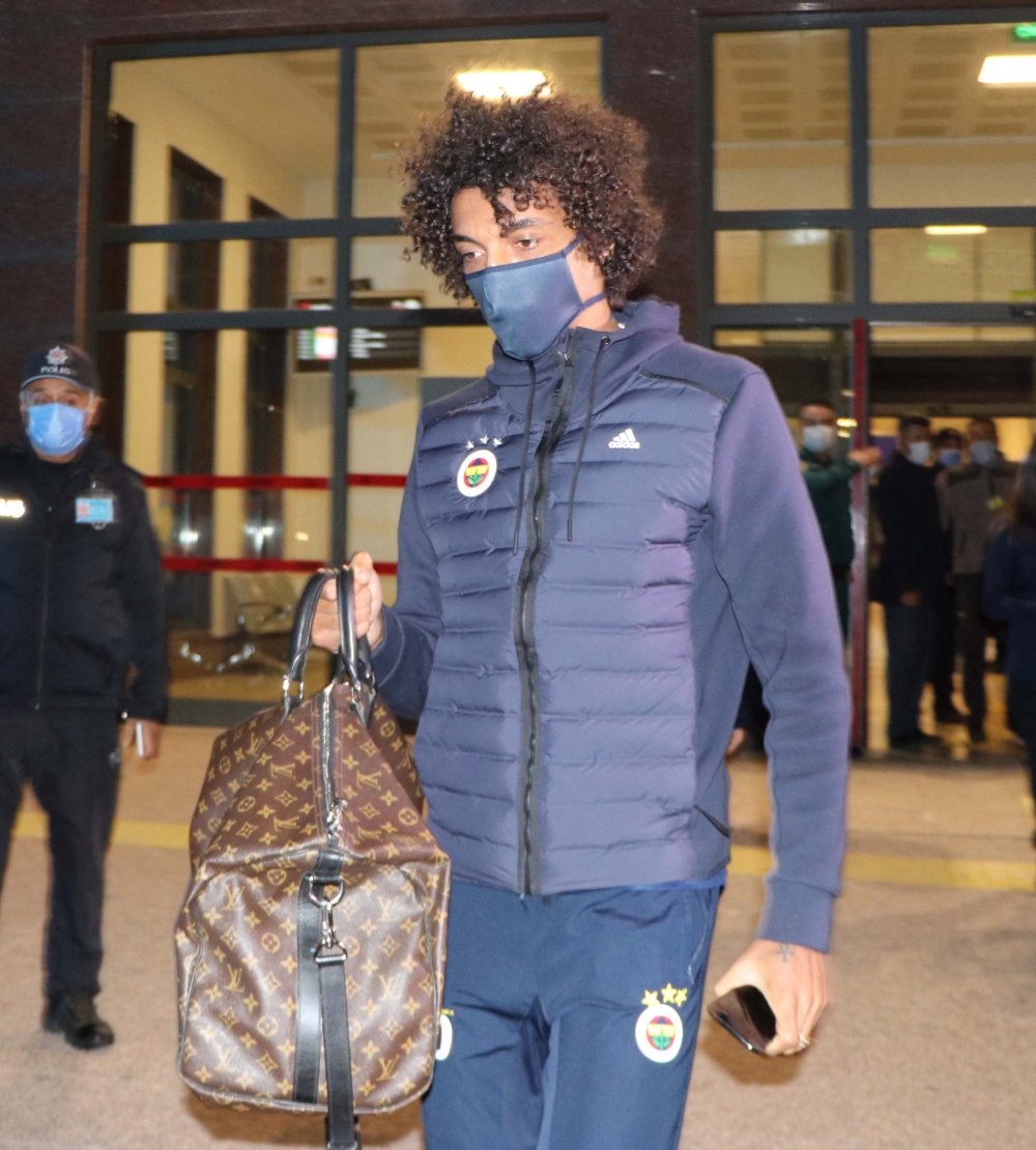 Fenerbahçe kafilesi Gaziantep’e geldi