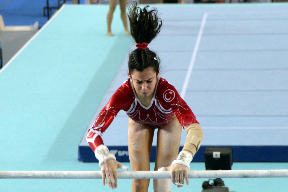 Genç cimnastikçiler Avrupa 4'üncüsü