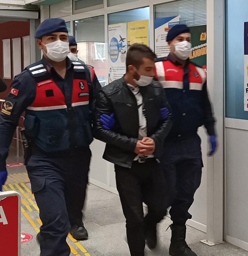 İzmit'te bulunan ceset; birlikte alkol aldığı sevgililer kıskançlık nedeniyle öldürmüş