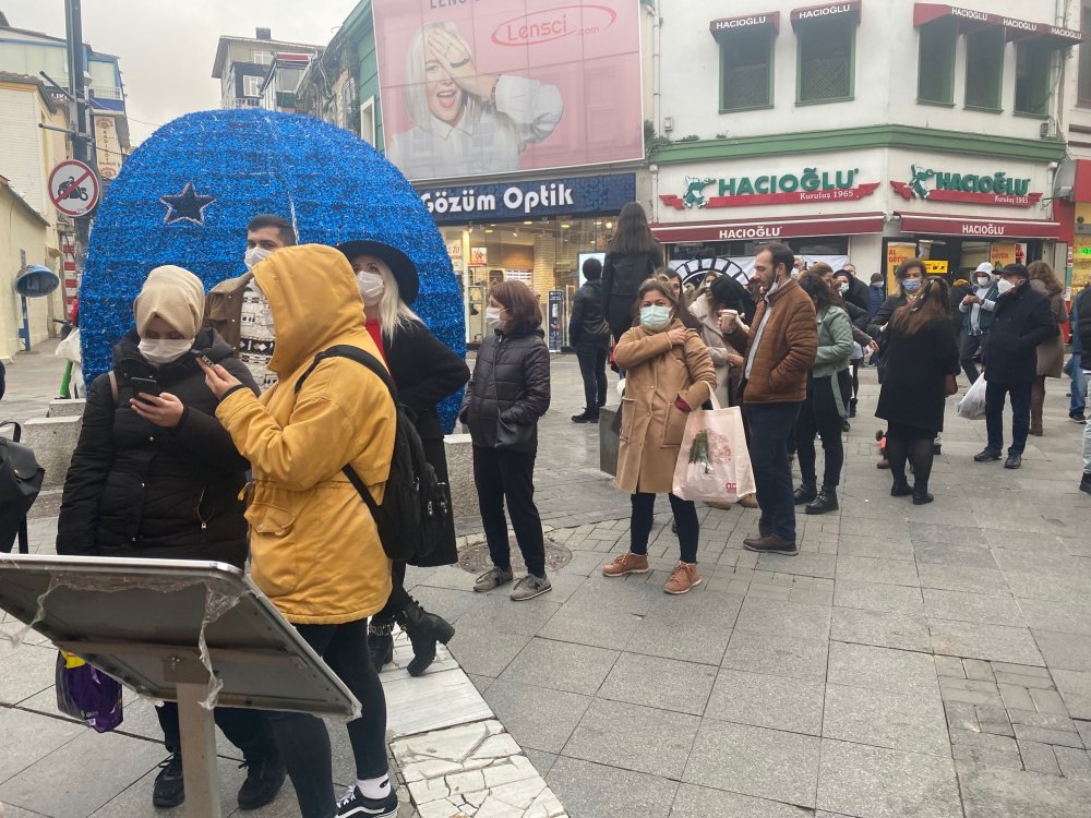 Kadıköy'de vatandaşların kısıtlama hazırlığı