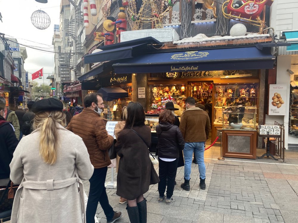 Kadıköy'de vatandaşların kısıtlama hazırlığı