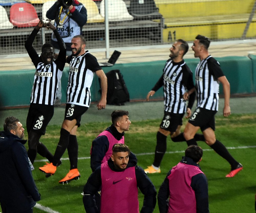 Altay - Akhisarspor: 2-1