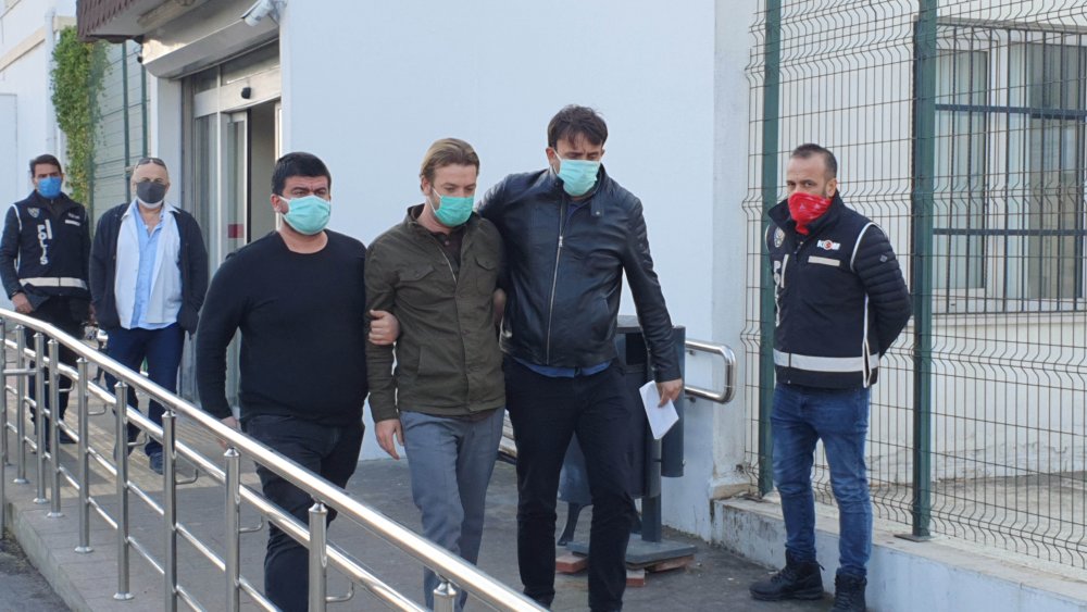 Ceyhan Belediyesi'ne ‘usulsüzlük’ operasyonunda detaylar ortaya çıkıyor; rüşvet karşılığı iskan vermişler