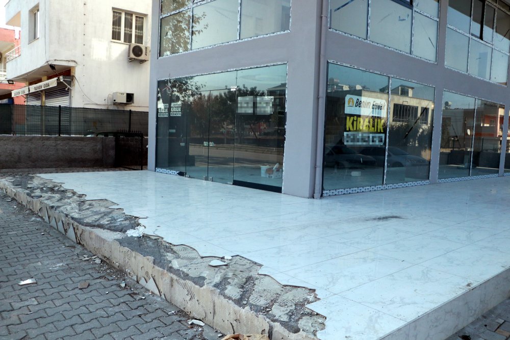Ceyhanlı iş insanından bağış yapmayınca iş yerinin sundurmasının yıkıldığı iddiası