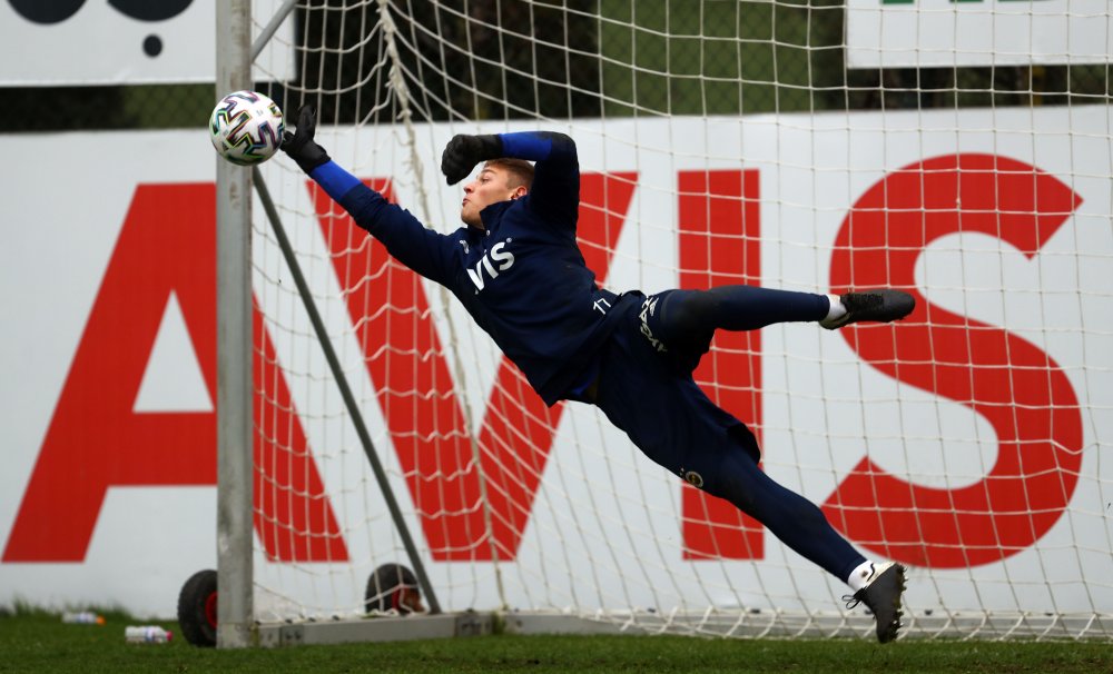 Fenerbahçe, Başakşehir maçının hazırlıklarına ara vermeden başladı