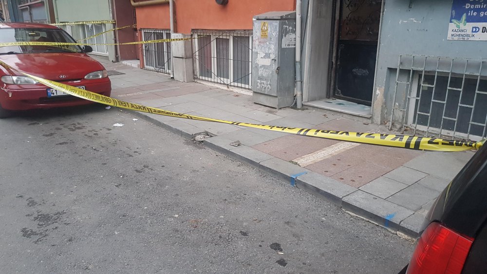 Konuşmak için dışarı çağrıldı, bacağından vuruldu