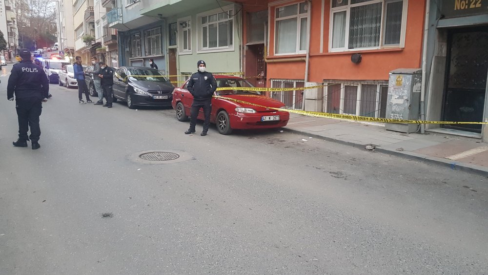 Konuşmak için dışarı çağrıldı, bacağından vuruldu