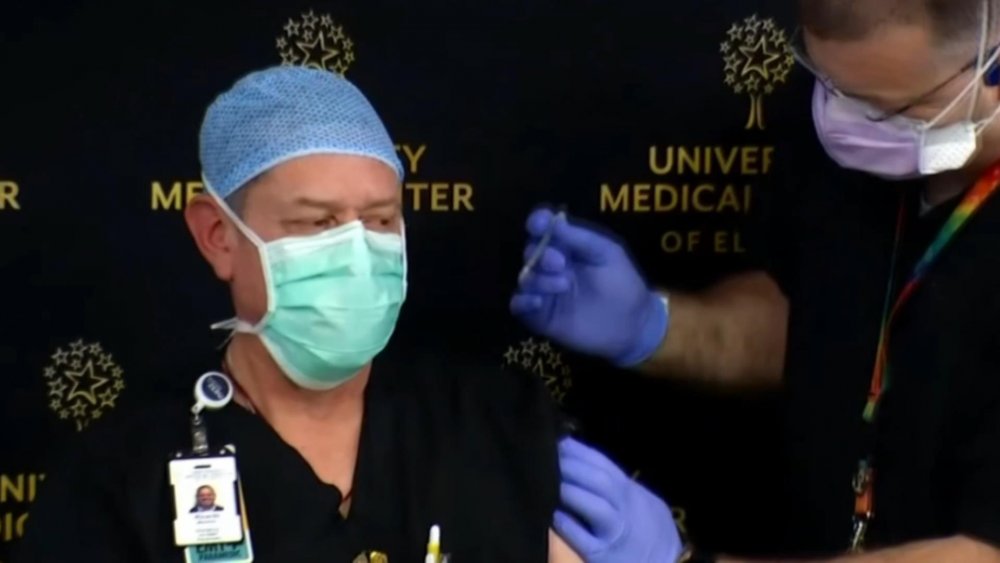 Teksas eyaletindeki tıp merkezinde "sahte aşılama" krizi