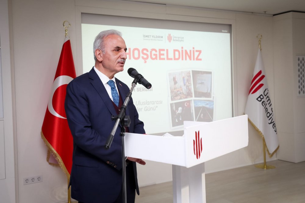 Ümraniye’de “Göç” konulu resim sergisi açıldı