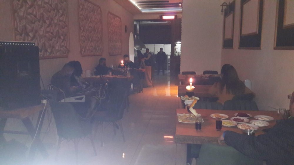 Yardımlaşma derneğinde alkollü ve müzikli eğlenceye polis baskını
