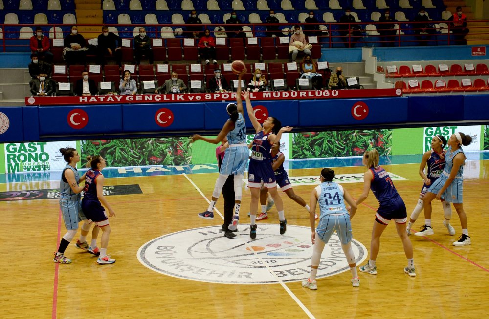 Hatay Büyükşehir Belediyespor - Büyükşehir Belediye Adana Basketbol: 68-58