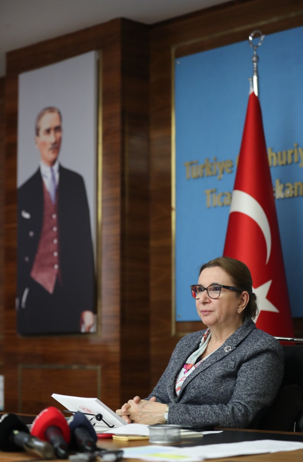 Bakan Pekcan: İngiltere ile kendi anlaşmamızı imzalamak için gayret gösteriyoruz