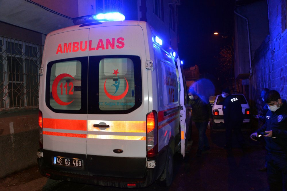 Evine gelen kişi tarafından ayağından vuruldu