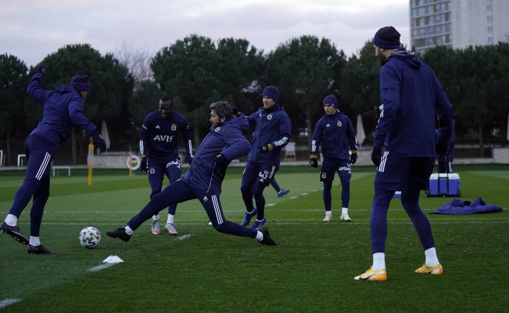 Fenerbahçe, Medipol Başakşehir maçına hazır
