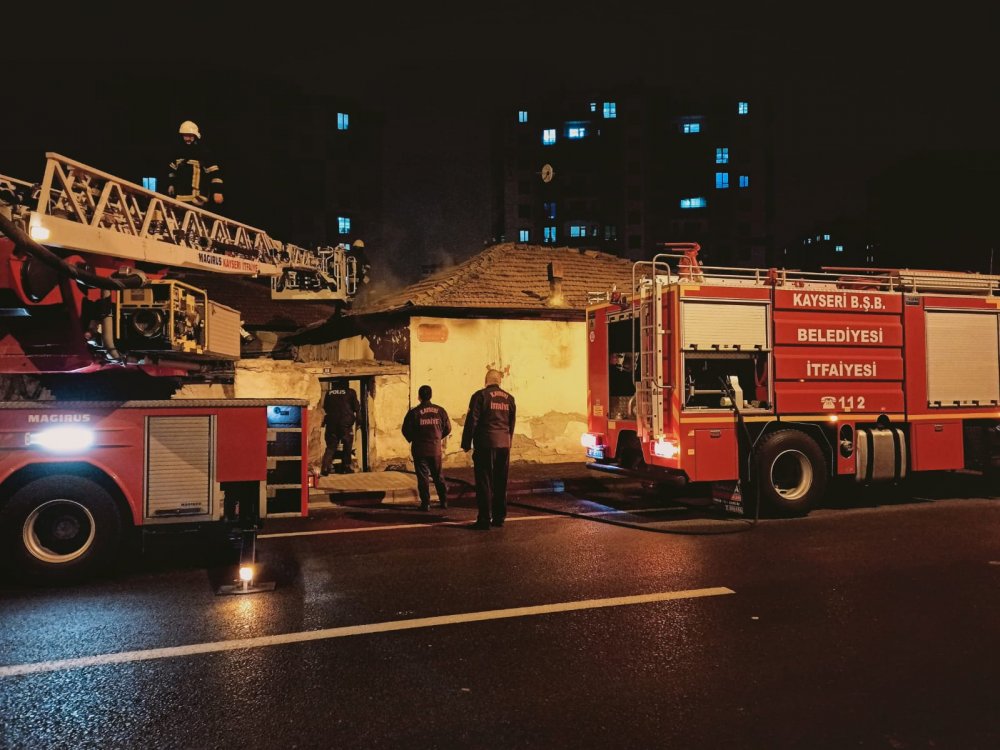 Kayseri’de müstakil evde yangın
