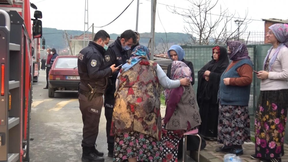 Doğalgaz sobası yangına sebep oldu; çocuklar dumandan etkilendi