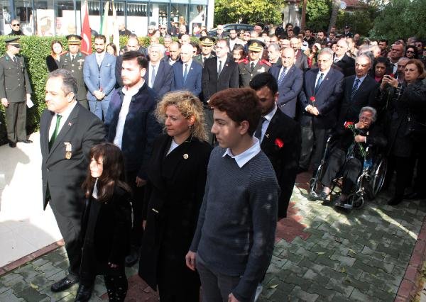 Kıbrıs'ta eşi ve 3 çocuğu katledilen tabip binbaşının ailesinden 9 doktor çıkmış
