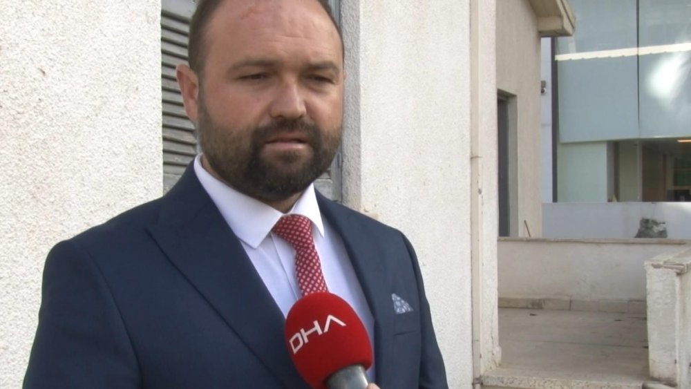 Kıbrıs'ta eşi ve 3 çocuğu katledilen tabip binbaşının ailesinden 9 doktor çıkmış