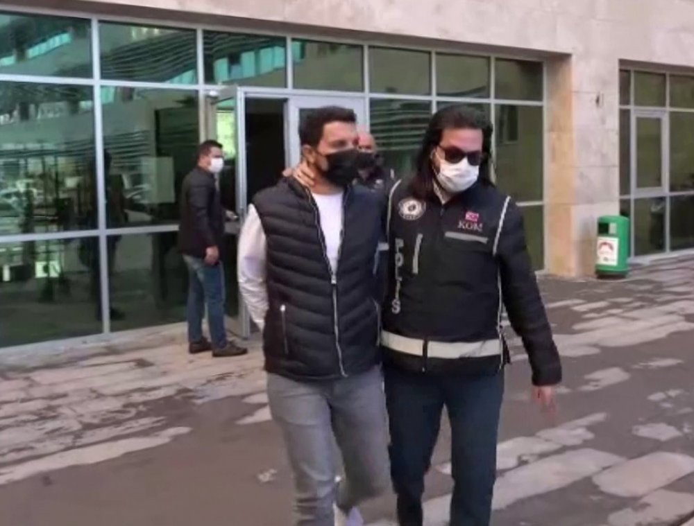 Polisten kaçak silah operasyonu