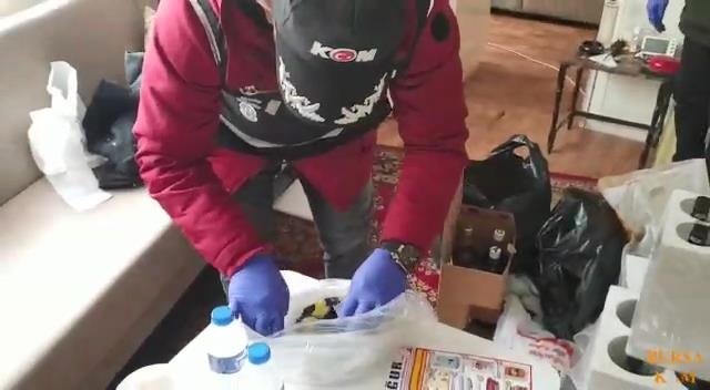 Bursa'da 210 litre sahte içki ele geçirildi: 2 gözaltı