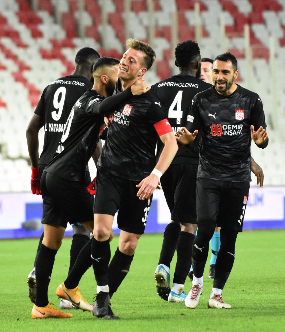 Demir Grup Sivasspor - Gençlerbirliği: 3-1