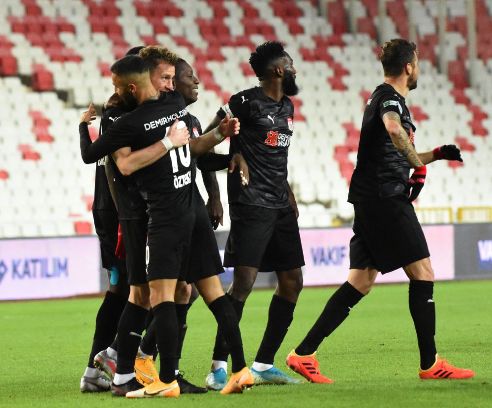 Demir Grup Sivasspor - Gençlerbirliği: 3-1