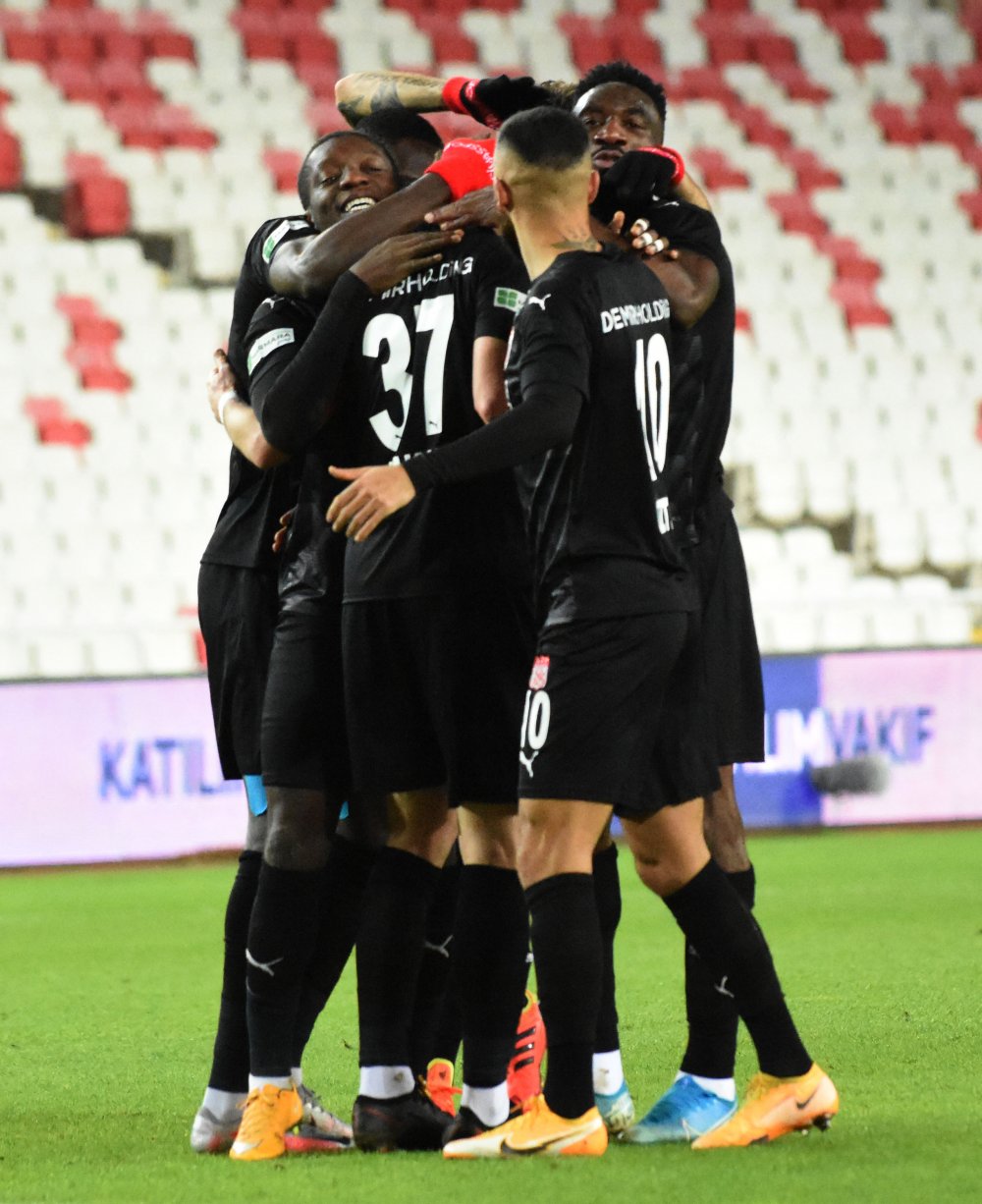 Demir Grup Sivasspor - Gençlerbirliği: 3-1