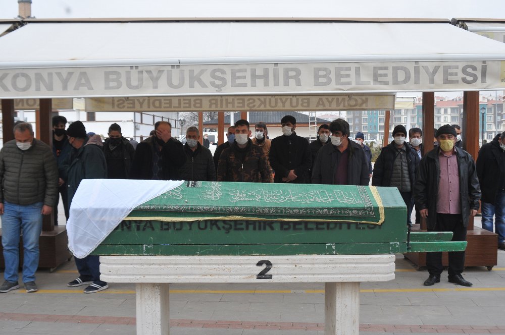 Eşini öldürüp intihara kalkışan koca öldü