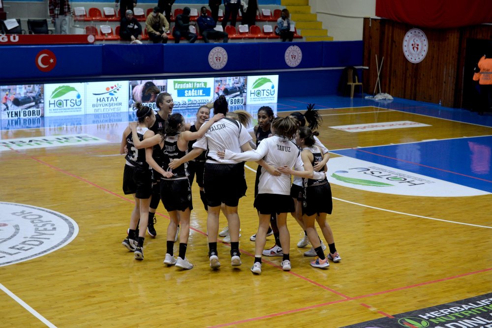 Hatay Büyükşehir Belediyespor - Beşiktaş HDI Sigorta: 57-69