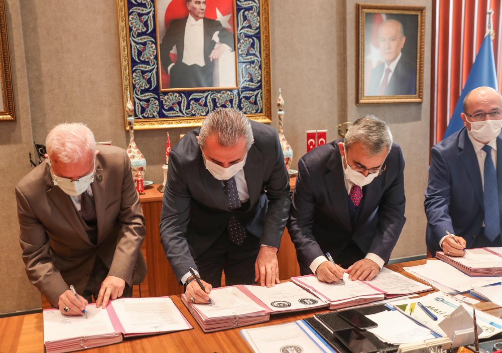 Kütahya Belediyesi’nde toplu iş sözleşmesi imzalandı