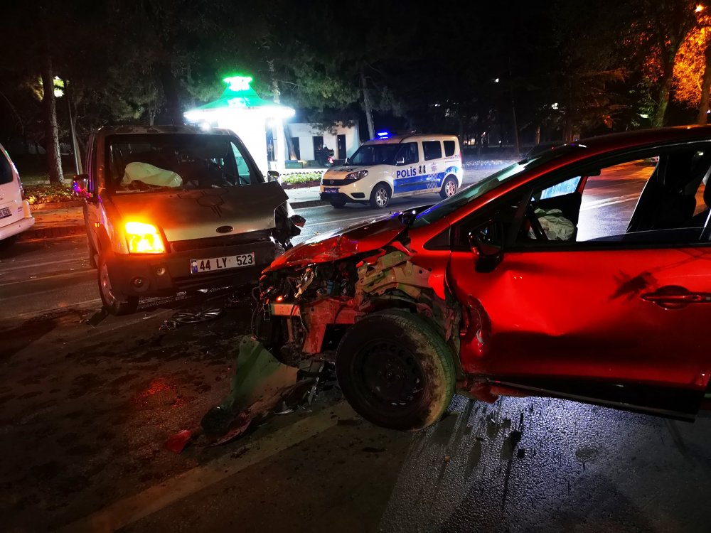 Malatya'da zincirleme kaza: 4 yaralı
