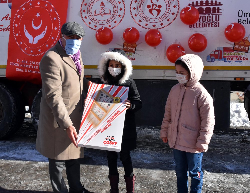 Salim İsot: Çocuklar ekranlarla değil, akranları ile oynasın