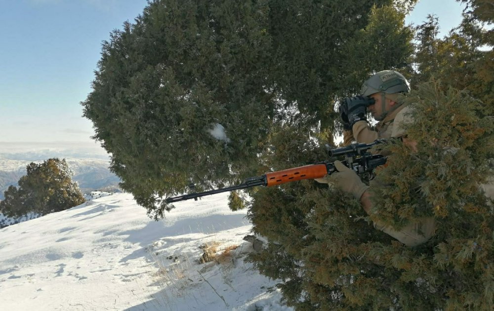 Sivas'ta komandoların operasyonları sürüyor