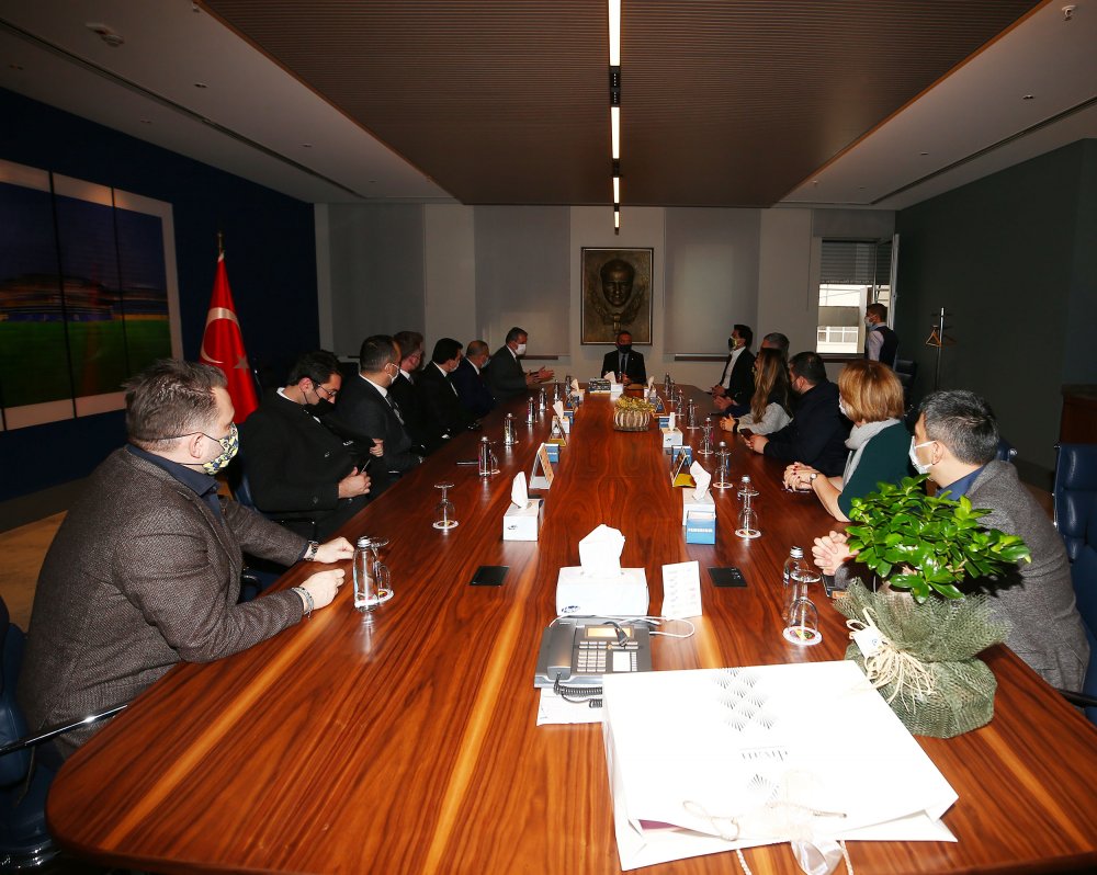 BBP Başkanı Mustafa Destici, Ali Koç’u ziyaret etti