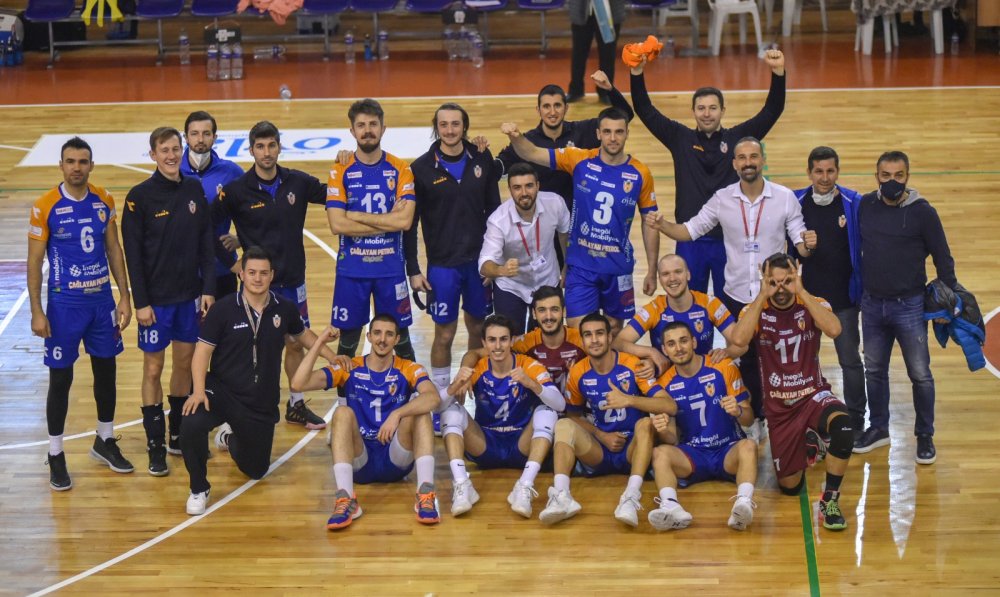 İnegöl Belediyespor - Arhavi Voleybol: 3-0